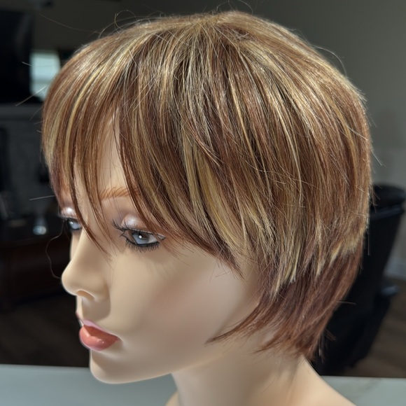 HAIR, Pixie with bangs, free part, Medium brown/Carmel highlights - Picture 1 of 11